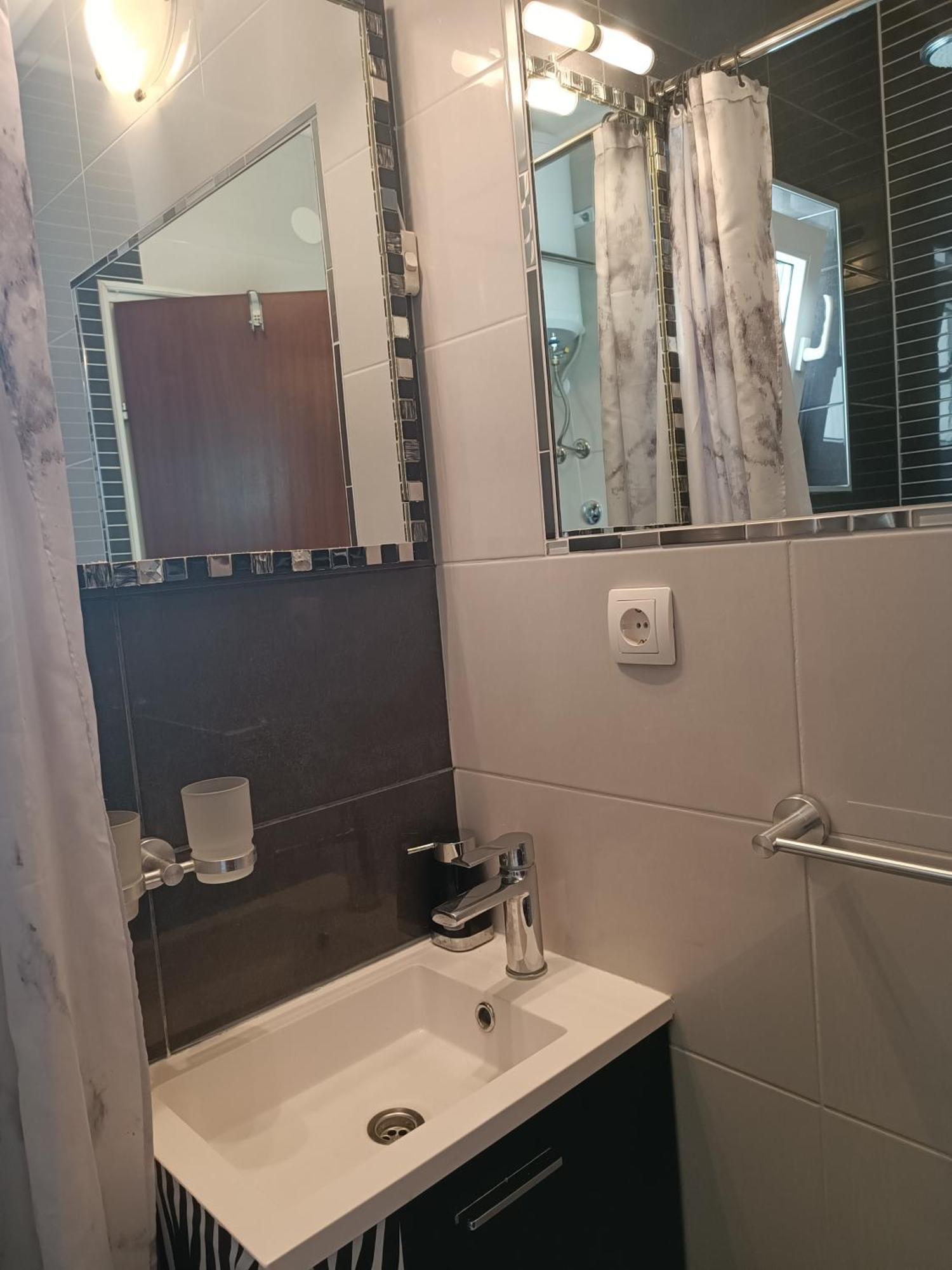 Old Port Apartment Baška Voda Екстериор снимка