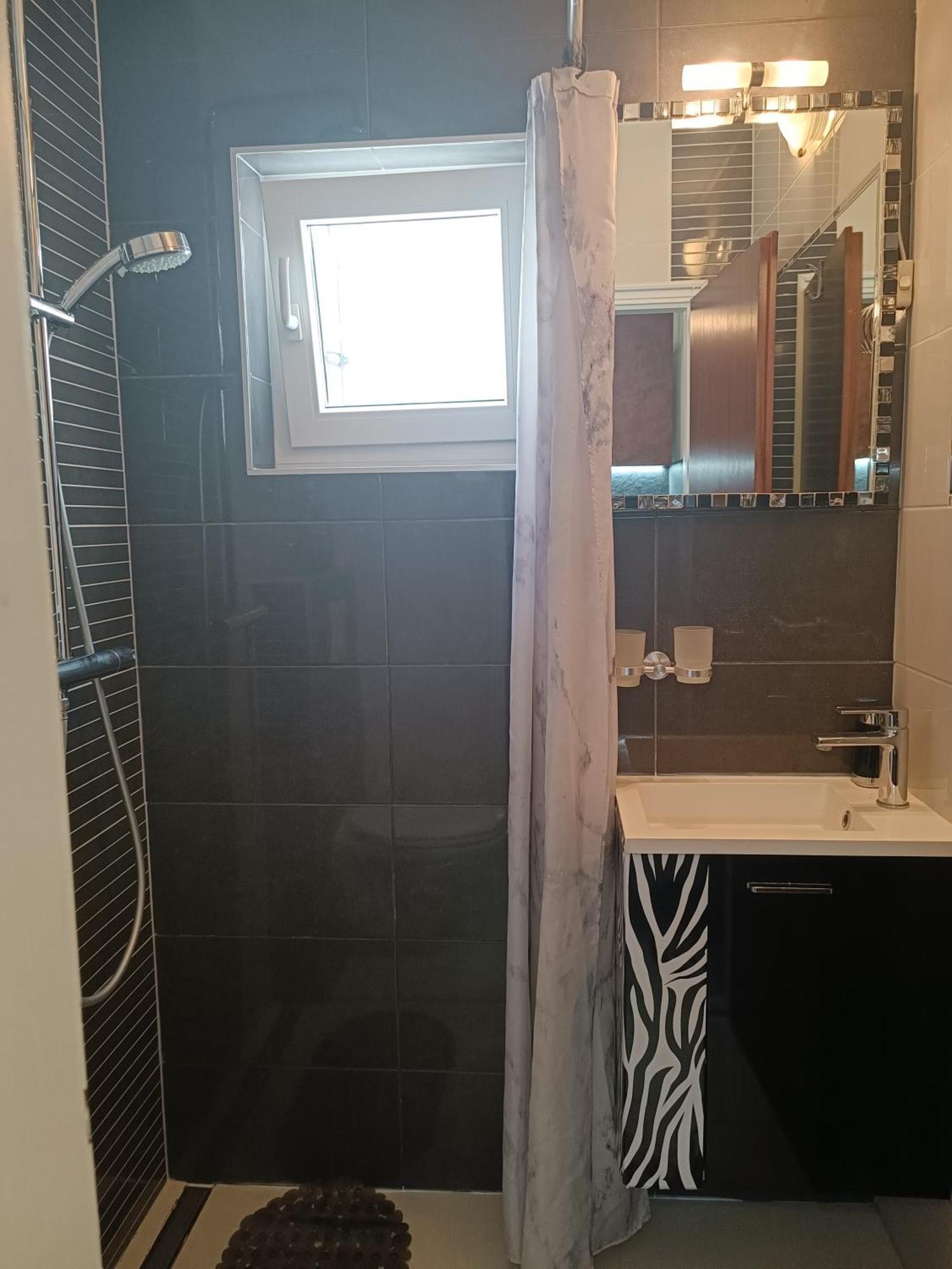 Old Port Apartment Baška Voda Екстериор снимка