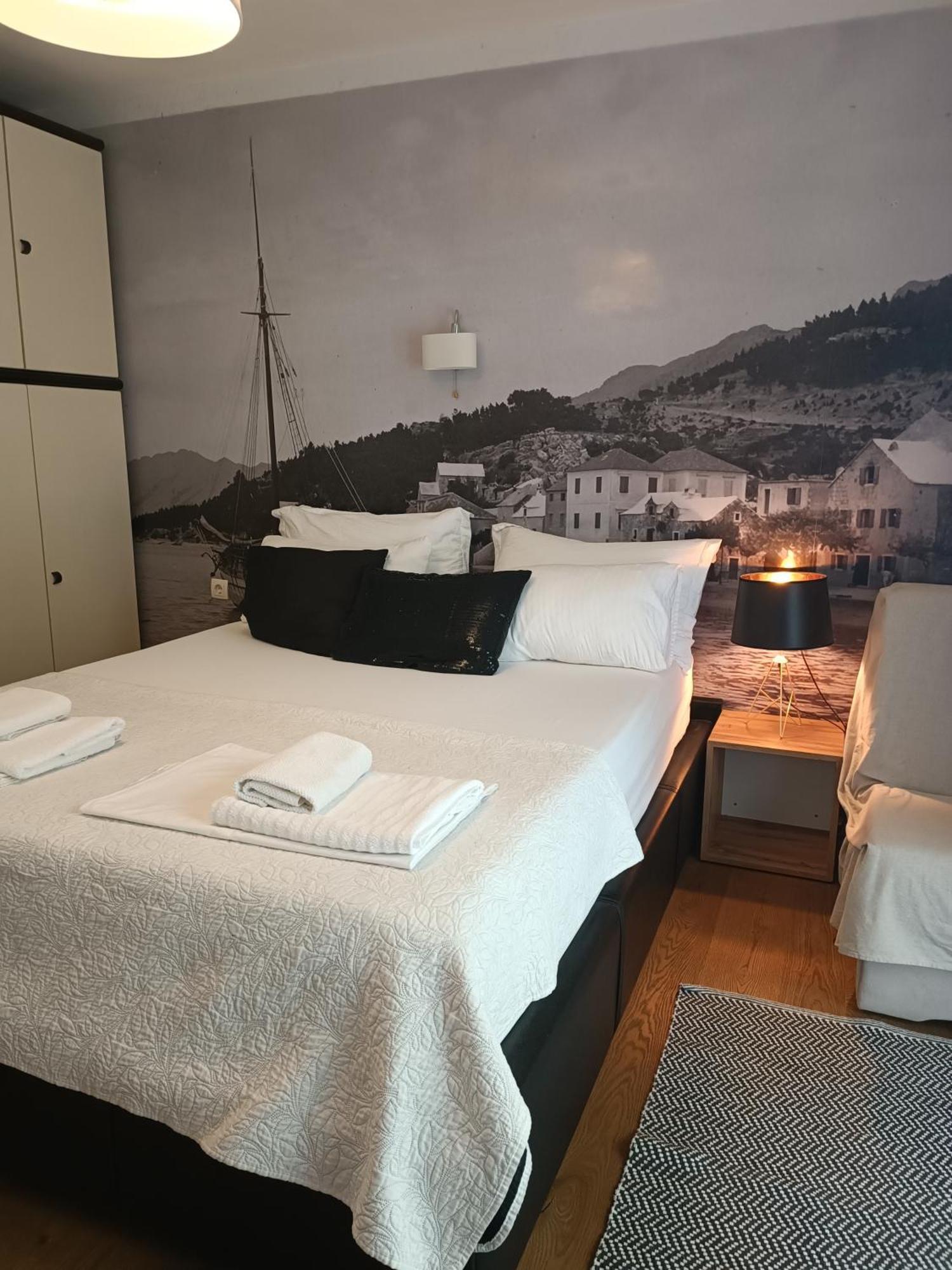 Old Port Apartment Baška Voda Екстериор снимка